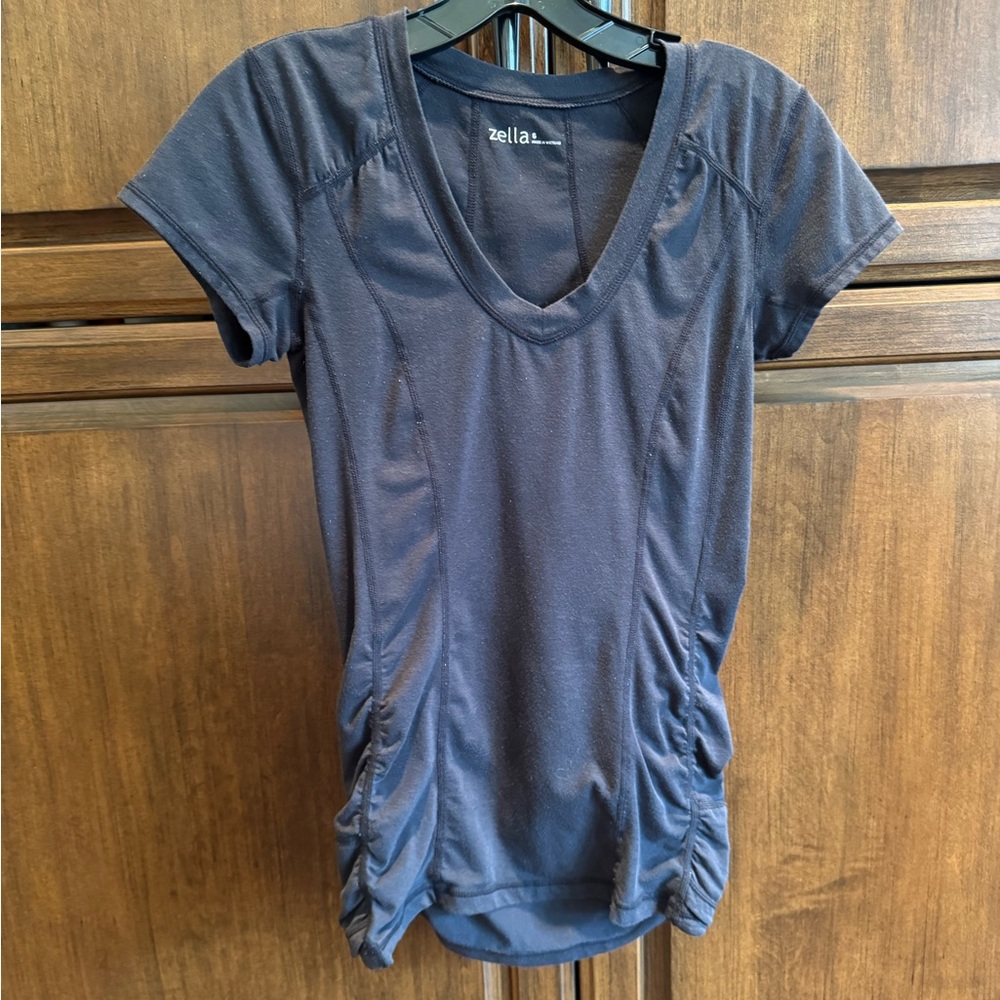 Zella Women's  Short Sleeve V-Neck Tee